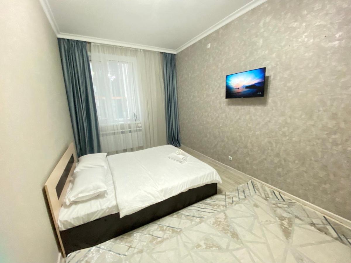 Whitehome In Panorama Park Astana Exteriör bild